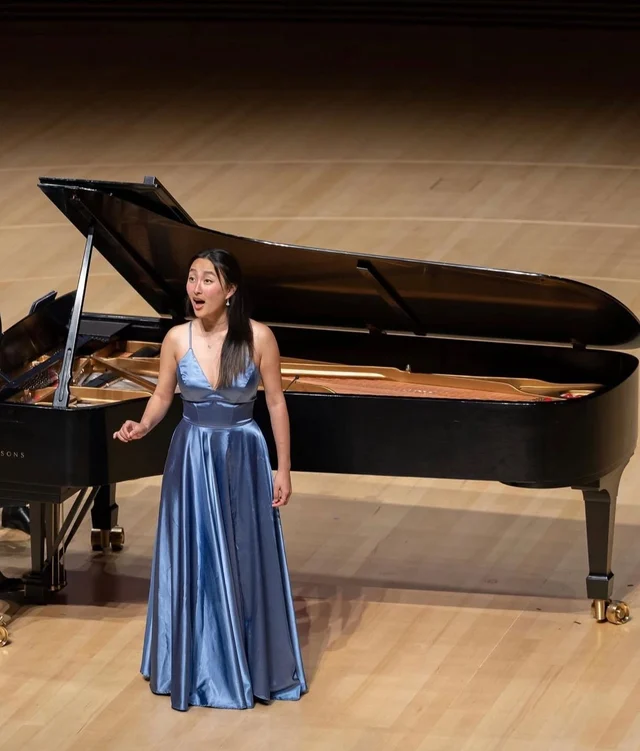 Jin-Hee Lee performing in Bing Concert Hall